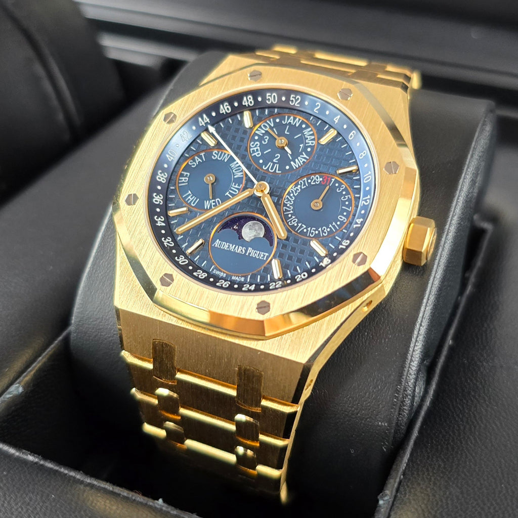 Audemars Piguet Royal Oak Perpetual Calendar 18k Yellow Gold With Original Box And Papers - Chronologic