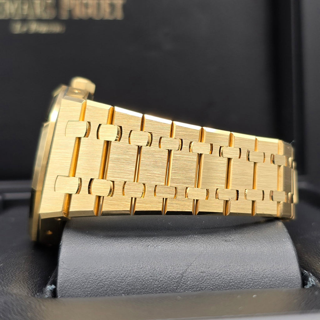 Audemars Piguet Royal Oak Perpetual Calendar 18k Yellow Gold With Original Box And Papers - Chronologic