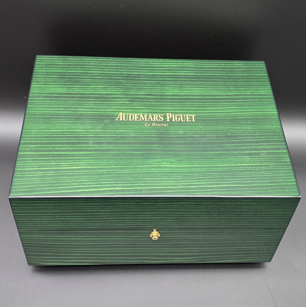 Audemars Piguet Royal Oak Perpetual Calendar 18k Yellow Gold With Original Box And Papers - Chronologic