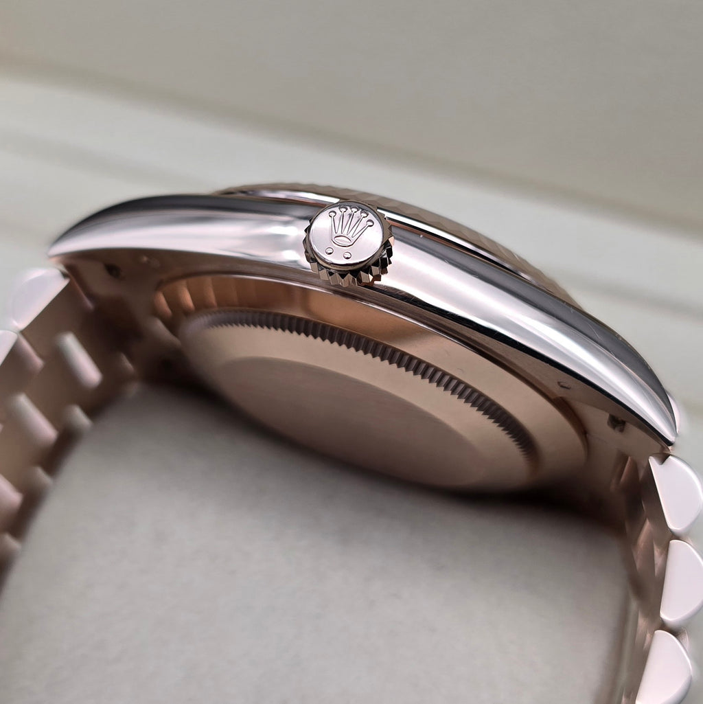 Rolex Day - Date 40 Extremely Rare Factory Eisenkiesel Stone Dial With Diamond Markers Complete Set - Chronologic