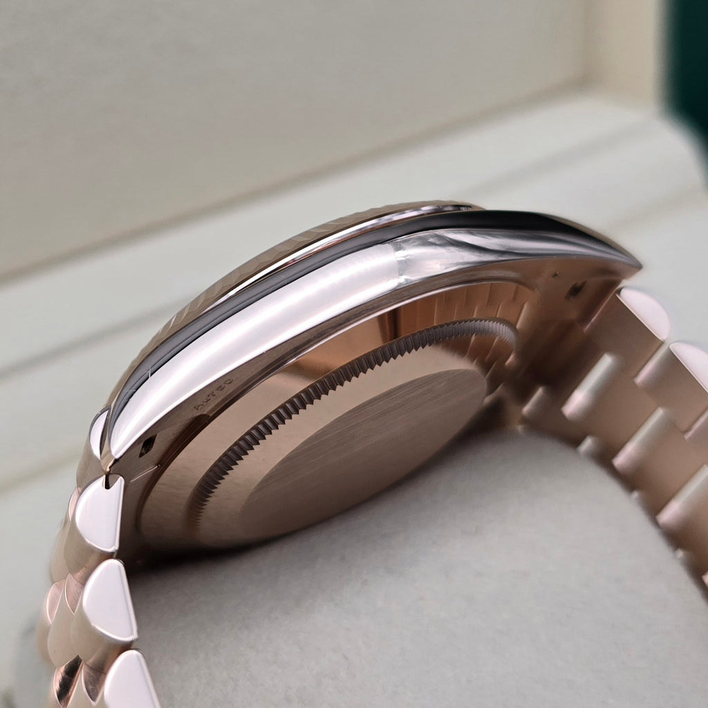 Rolex Day - Date 40 Extremely Rare Factory Eisenkiesel Stone Dial With Diamond Markers Complete Set - Chronologic