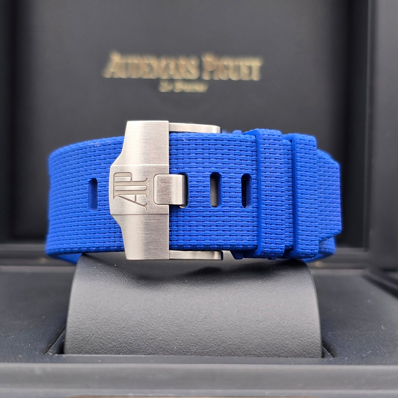Audemars Piguet Royal Oak Offshore Ceramic 44mm Blue/Black - Chronologic