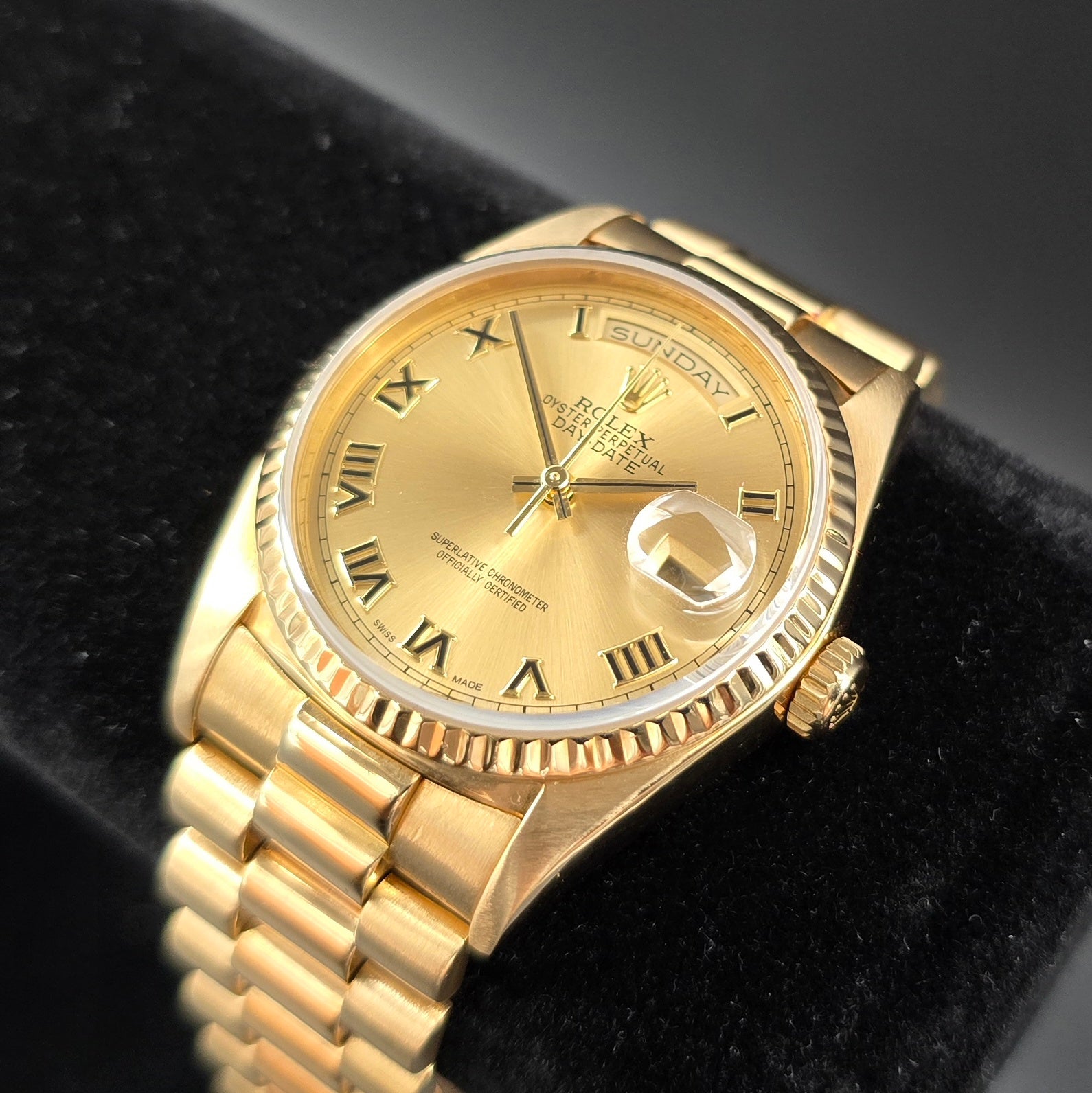 Rolex Day-Date 18k Yellow Gold 36mm