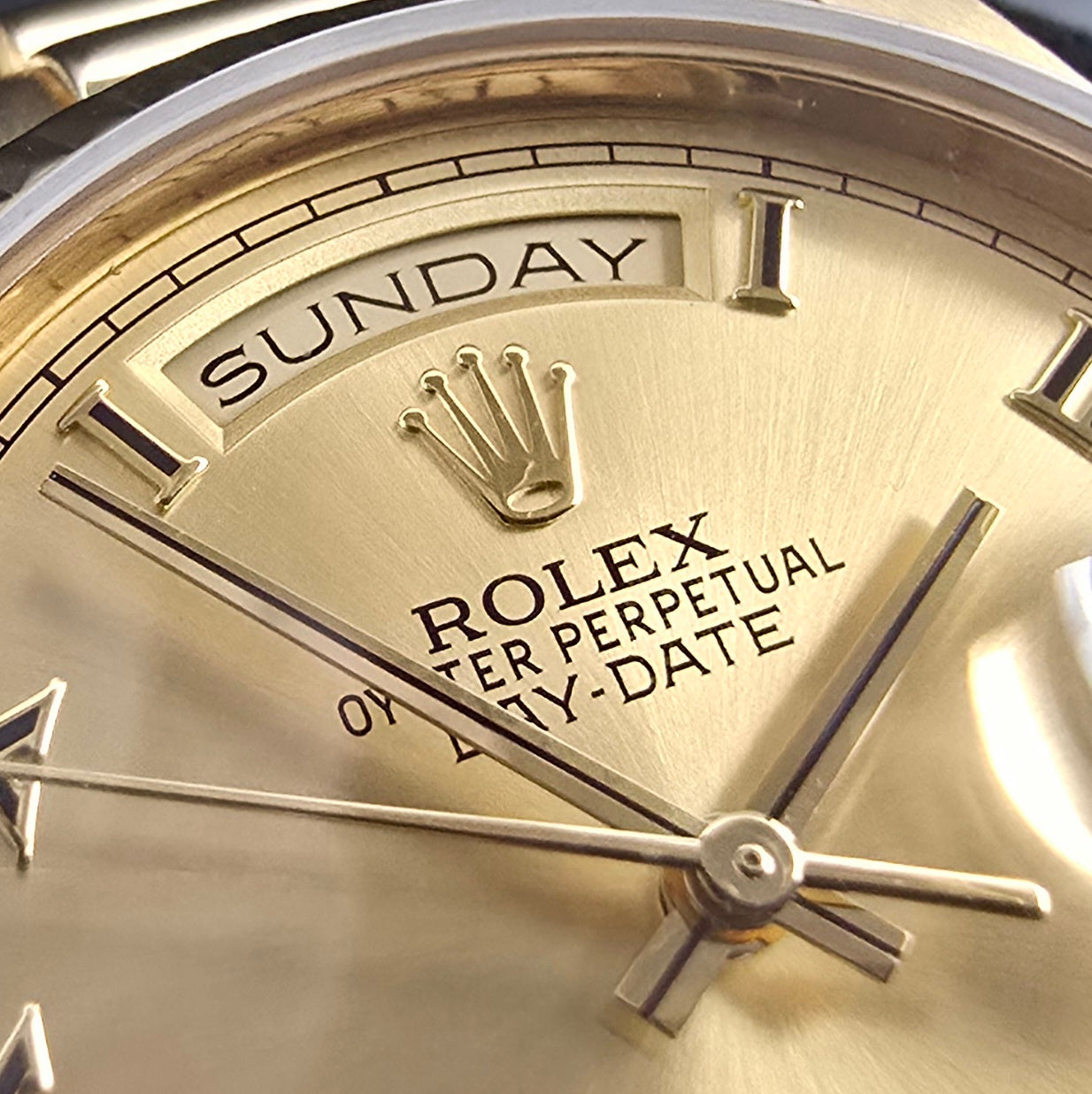Rolex Day-Date 18k Yellow Gold 36mm